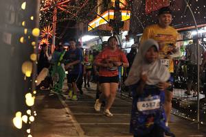 BIB: 4587
                            <button type="button" onclick="openModal(26220364)" class="btn btn-primary btn-sm float-right btn-popup" data-toggle="modal" data-target=".modal-high-quality">
                        <i class="fas fa-shopping-cart"></i> Add to Cart
                    </button>
                                            <button type="button" onclick="isThisMe(26220364, true)" class="btn btn-success btn-sm float-right btn-popup btn-isme hidden" data-toggle="tooltip" data-placement="bottom" title="นี่คือรูปของคุณใช่ไหม คลิกที่นี่เพื่อเอาเข้าอัลบั้ม">
                        <i class="fas fa-plus"></i> Add to album
                    </button>
                    <button type="button" onclick="isThisMe(26220364, false)" class="btn btn-warning btn-sm float-right btn-popup btn-isnotme hidden">
                        <i class="fas fa-ban"></i> Remove from album
                    </button>